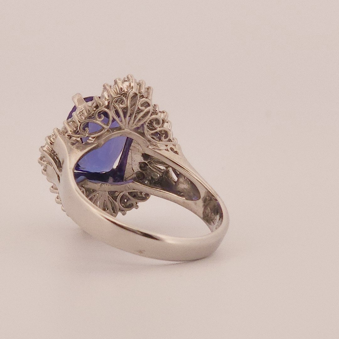 Modified Brilliant Cut, Cushion Shape, Bluish Violet Tanzanite (3.33CT, 9.71 x 8.32 x 4.87 mm) Mounted at Platinum 900 with Natural Diamonds (0.88CTW, E/F VS1). GIA Certified Stone (5231466563), Size 6.5