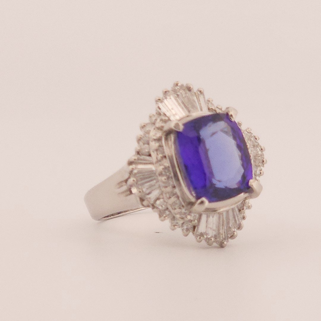 Modified Brilliant Cut, Cushion Shape, Bluish Violet Tanzanite (3.33CT, 9.71 x 8.32 x 4.87 mm) Mounted at Platinum 900 with Natural Diamonds (0.88CTW, E/F VS1). GIA Certified Stone (5231466563), Size 6.5