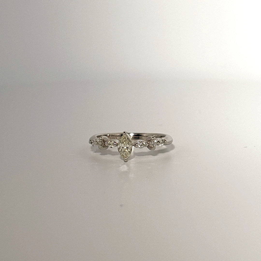 Natural Diamonds (0.43 CTW) Center Marquise (0.28 CT), Size 6, Platinum 900