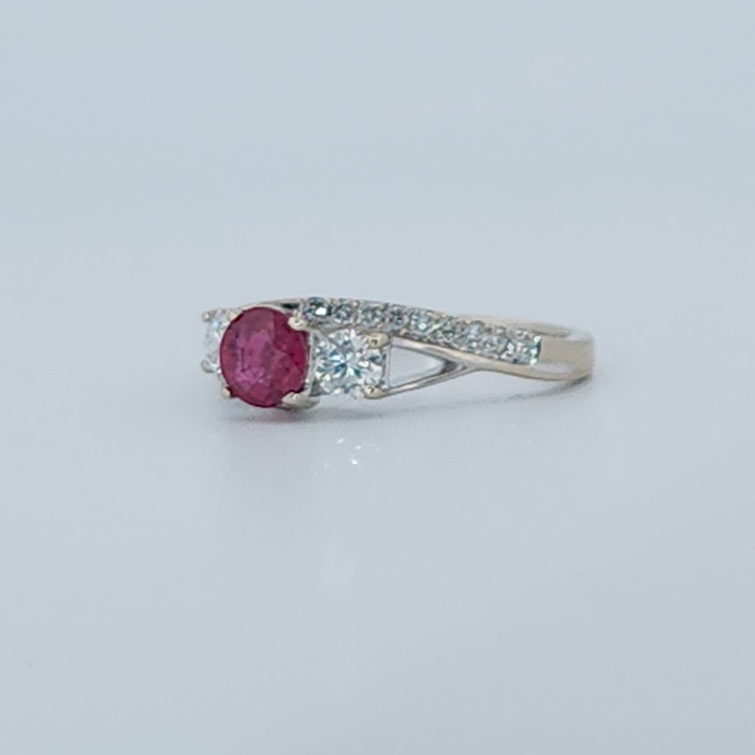Brilliant Diamond Cut, Round Shape, Madagascar Ruby(0.35CT, 5mm), Mounted at 14K White Gold Ring with Natural Diamonds (0.60 CTW). Size 7