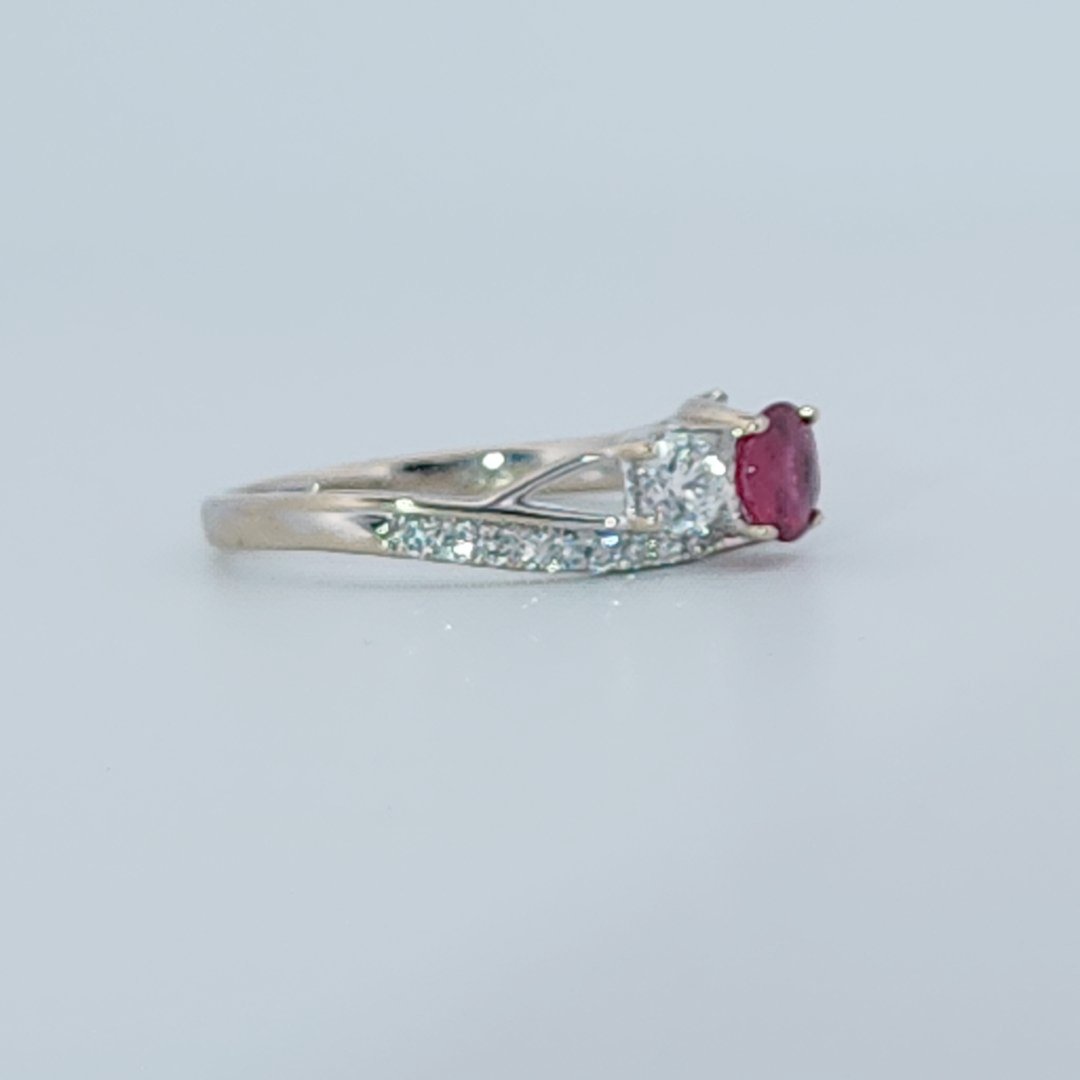 Brilliant Diamond Cut, Round Shape, Madagascar Ruby(0.35CT, 5mm), Mounted at 14K White Gold Ring with Natural Diamonds (0.60 CTW). Size 7