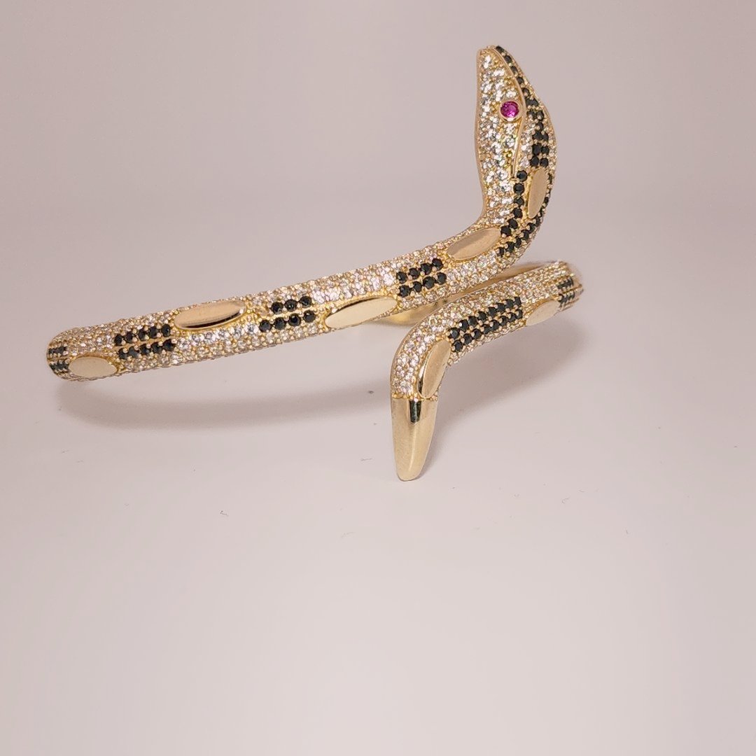 Serpent Style Bracelet with Solid Gold and Cubic Zirconia Stones