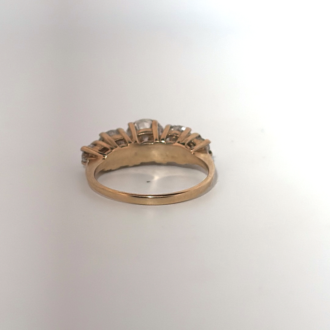 10K Yellow Gold Ring, set with 5 Moissanites, 2.6g, Size 6.