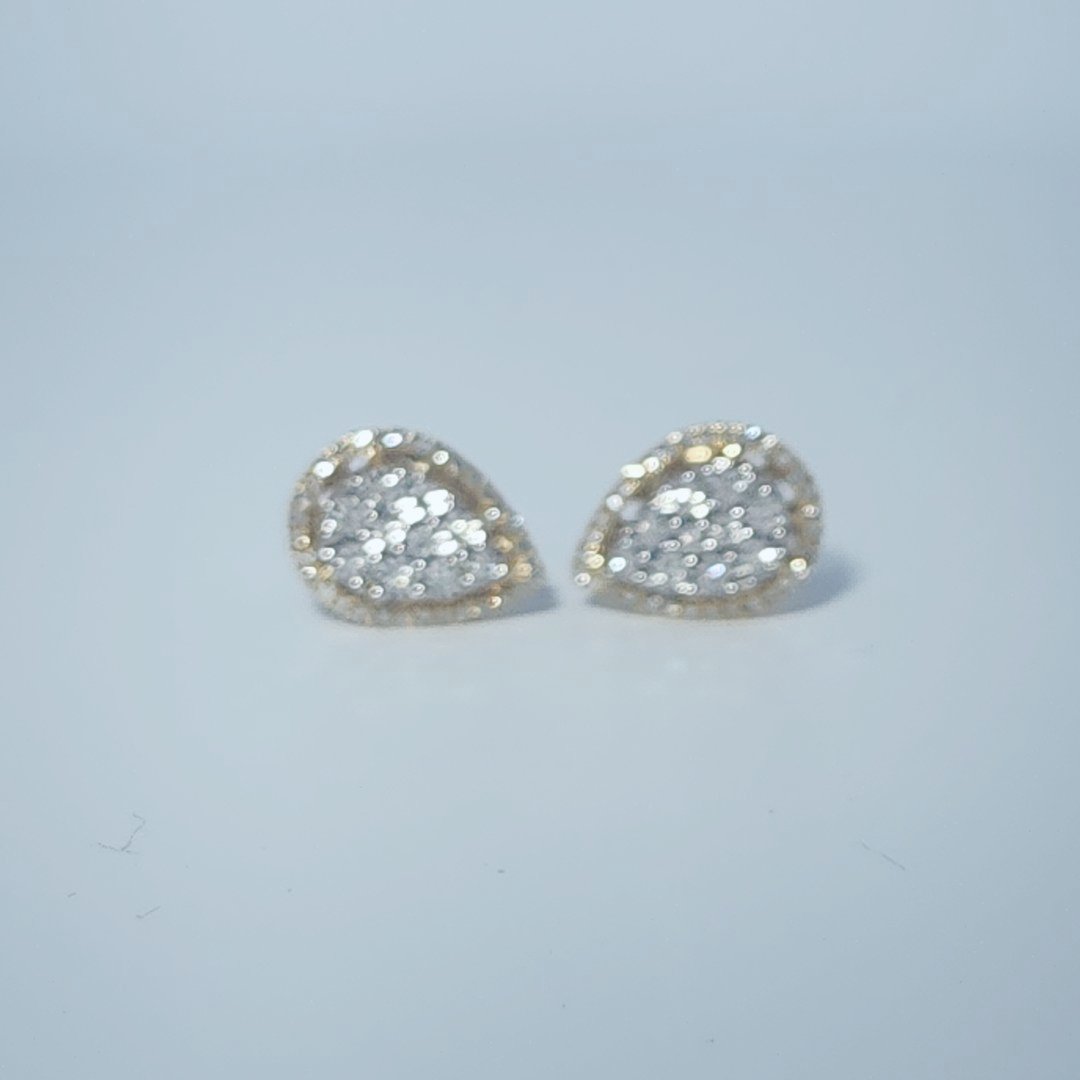 Pear Gift Earrings, Natural Diamonds(1/4 CTW)