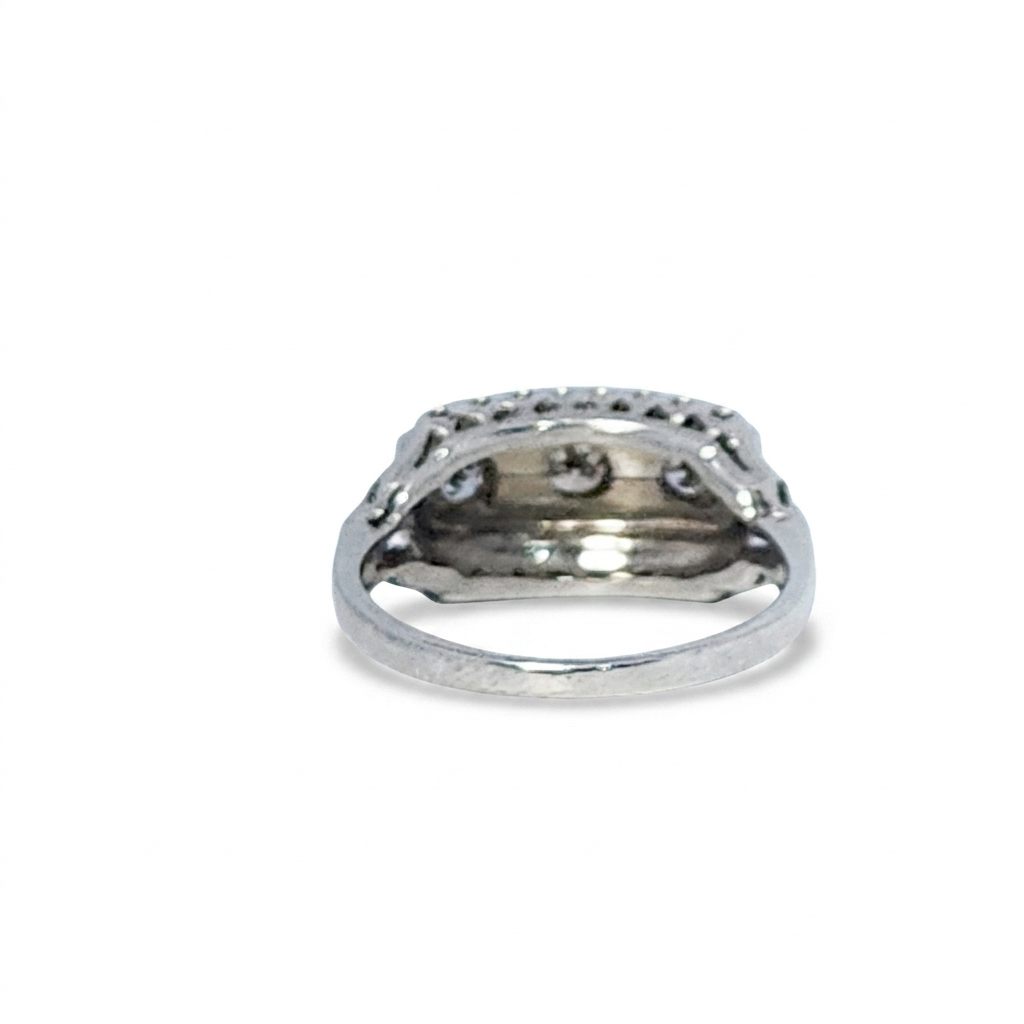 Vintage Art Deco, Natural Diamonds GH VS1(0.18CTW)