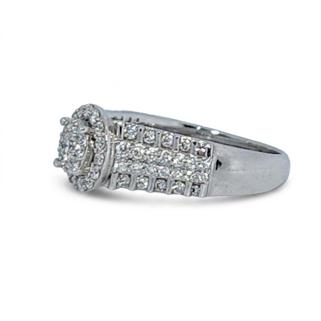 Diamonds Head, Cluster Solitaire Ring, Natural Diamonds(0.90 CTW) GH/SI1